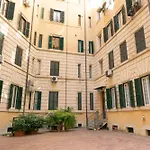 Trastevere Four Seasons Feltre アパート