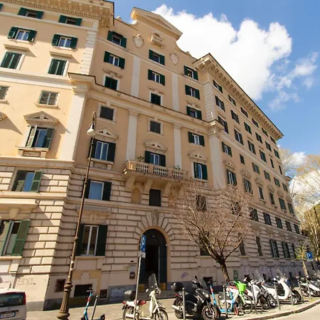 Trastevere Four Seasons Feltre Apartman